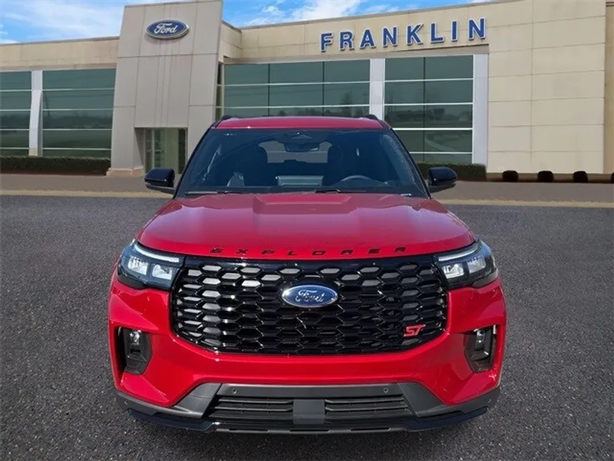 2025 Ford Explorer ST photo 1
