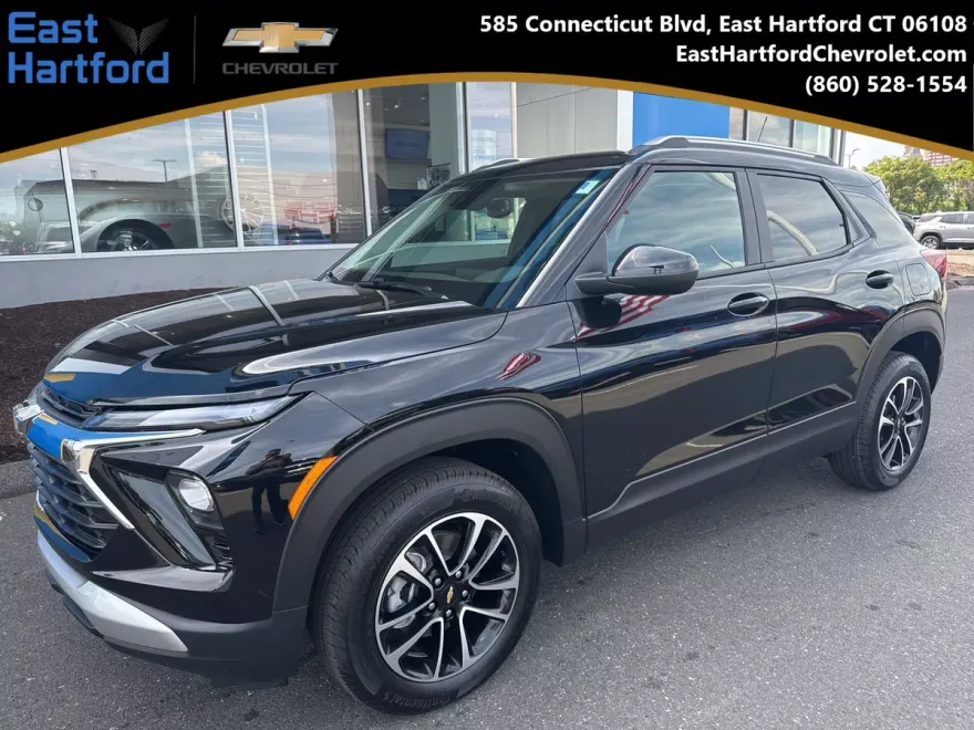 2025 Chevrolet Trailblazer LT photo 1