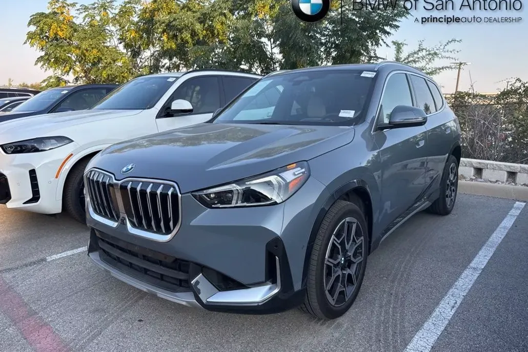 2025 Bmw X1 XDrive28i photo 1