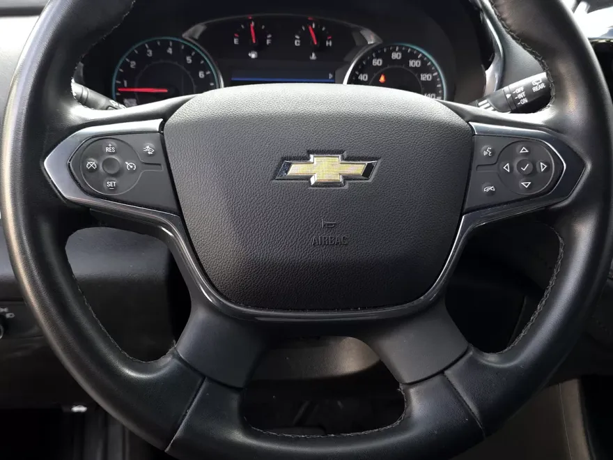 2023 Chevrolet Traverse Cloth photo 1