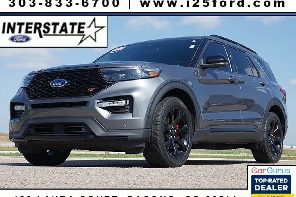 2023 Ford Explorer ST photo 1