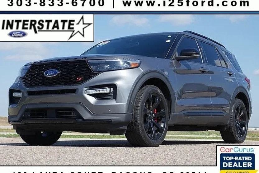2023 Ford Explorer ST photo 1