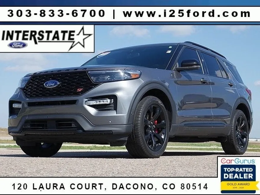 2023 Ford Explorer ST photo 1