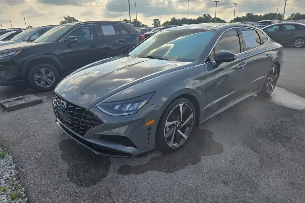 2022 Hyundai Sonata SEL Plus photo 1