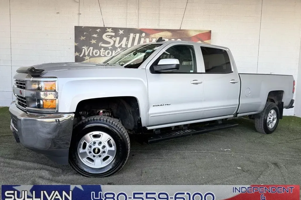 2018 Chevrolet Silverado 2500HD LT photo 1
