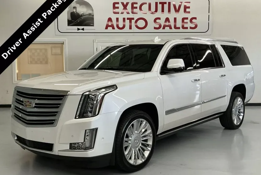 2019 Cadillac Escalade ESV Platinum photo 1