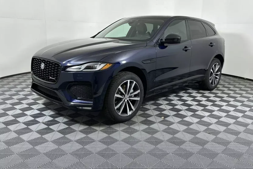 2025 Jaguar F-PACE R-Dynamic S photo 1