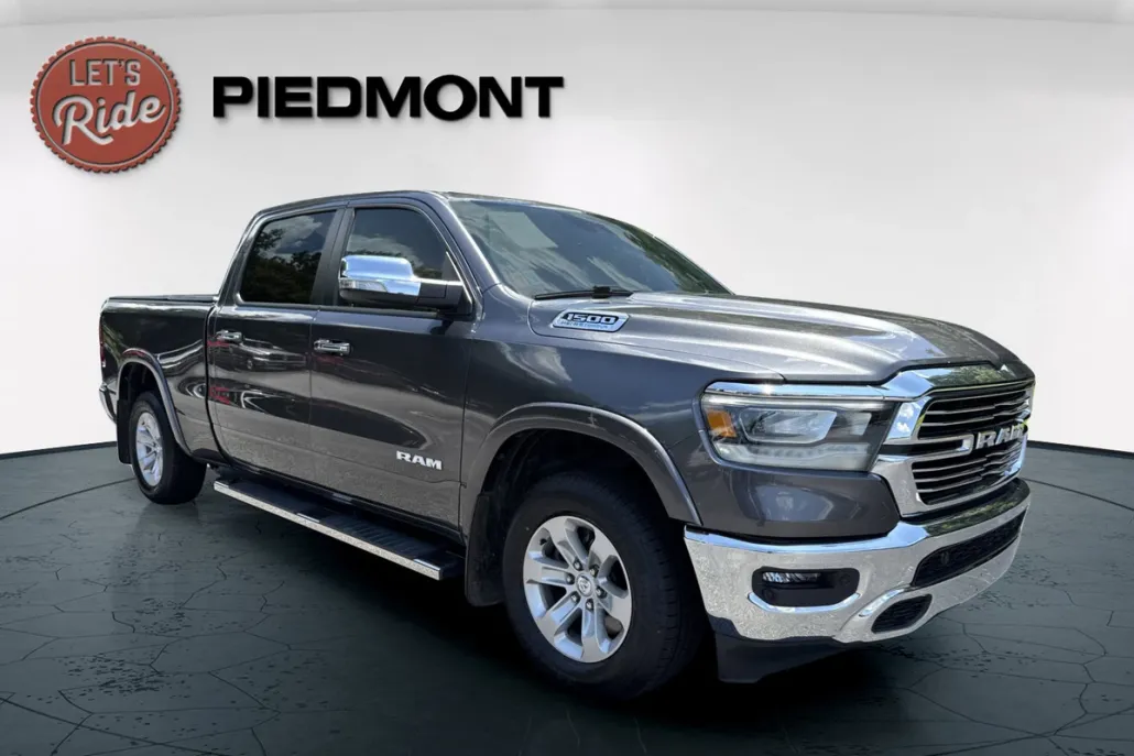 2022 Ram 1500 Laramie photo 1