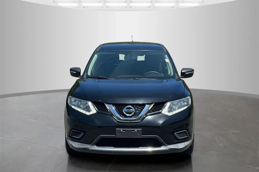 2015 Nissan Rogue S photo 1