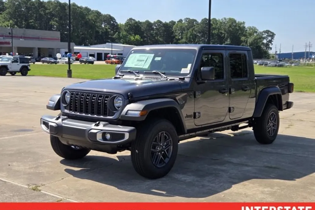 2025 Jeep Gladiator Sport S photo 1