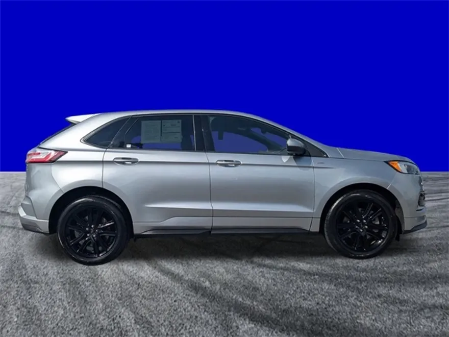 2022 Ford Edge ST photo 1