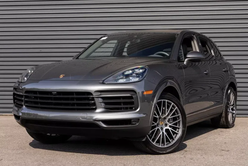 2022 Porsche Cayenne Base photo 1