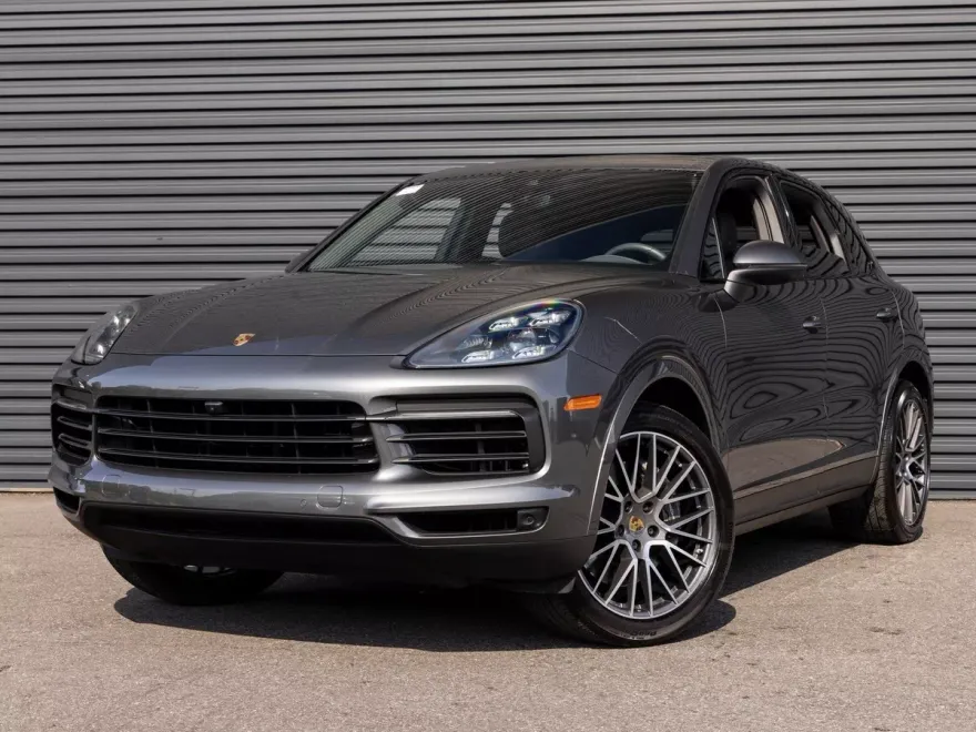 2022 Porsche Cayenne Base photo 1