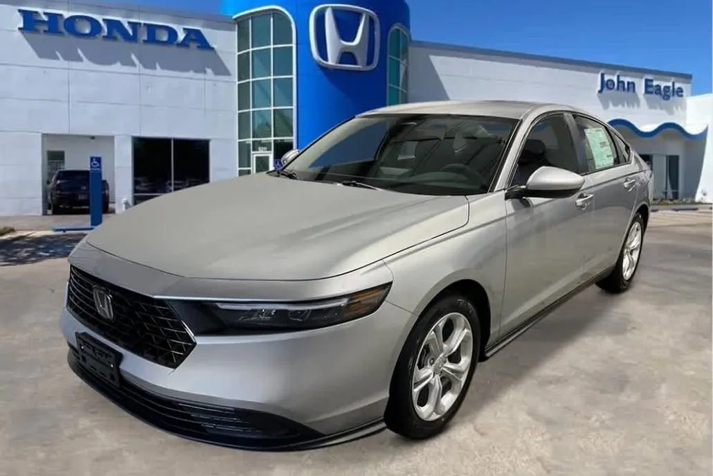2025 Honda Accord LX photo 1