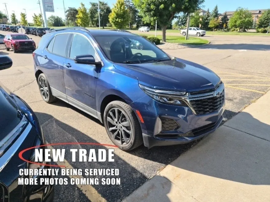 2023 Chevrolet Equinox RS photo 1