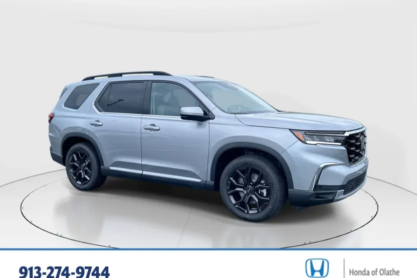 2025 Honda Pilot Touring photo 1