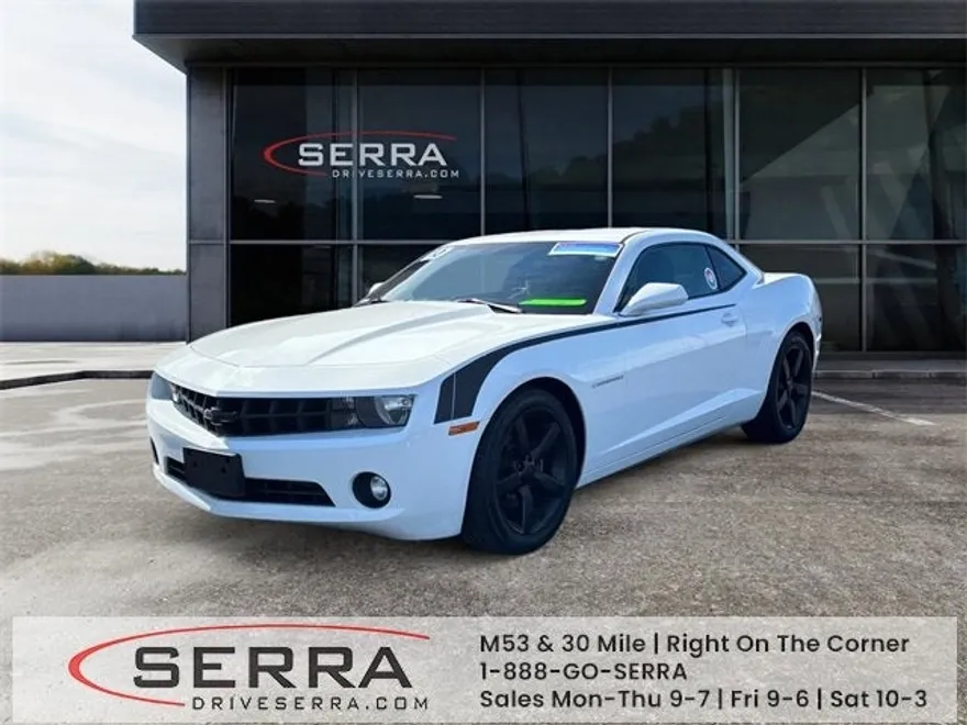 2013 Chevrolet Camaro 1LT photo 1