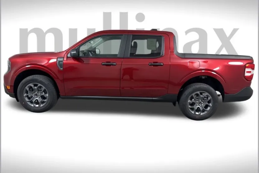 2025 Ford Maverick XLT photo 1