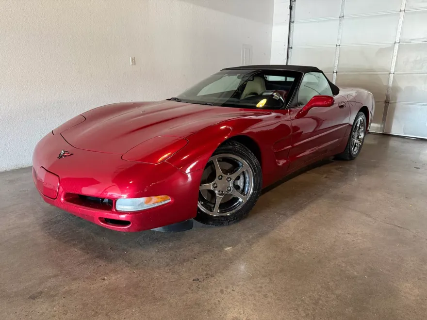 2001 Chevrolet Corvette Convertible photo 1