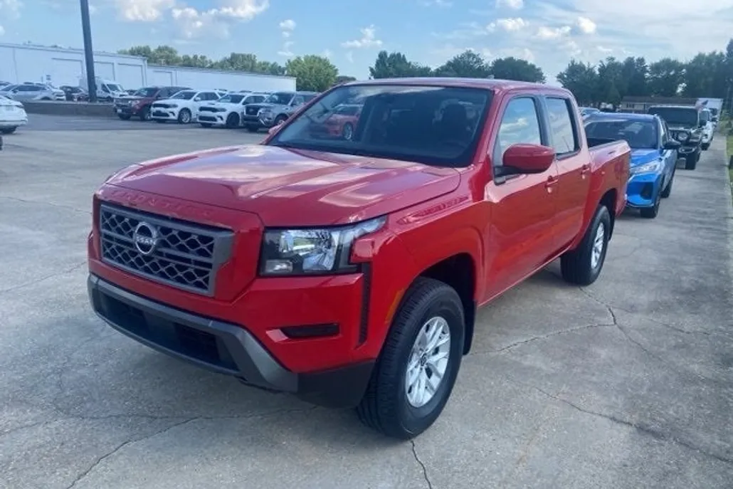 2024 Nissan Frontier SV photo 1