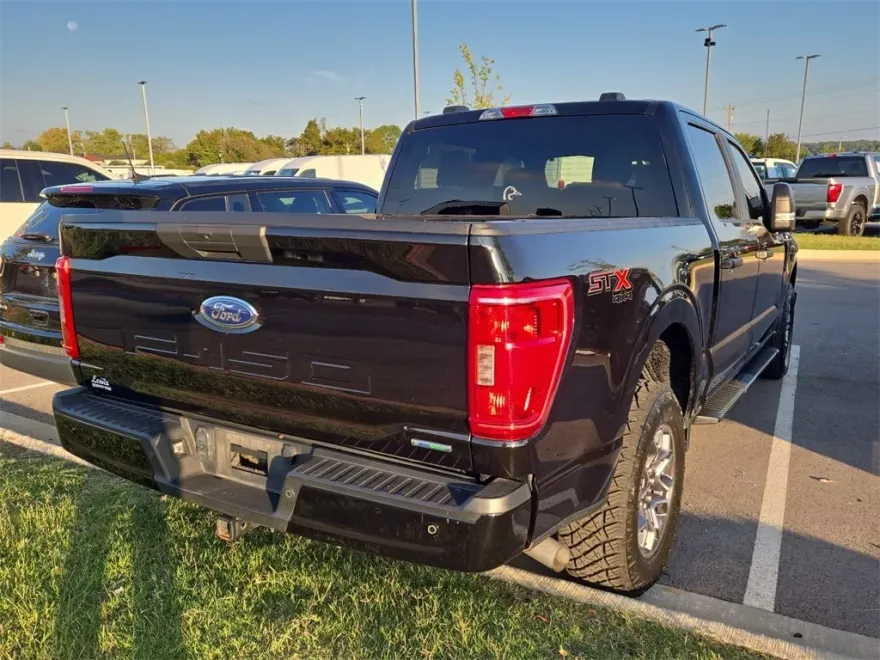 2021 Ford F-150 XL photo 1