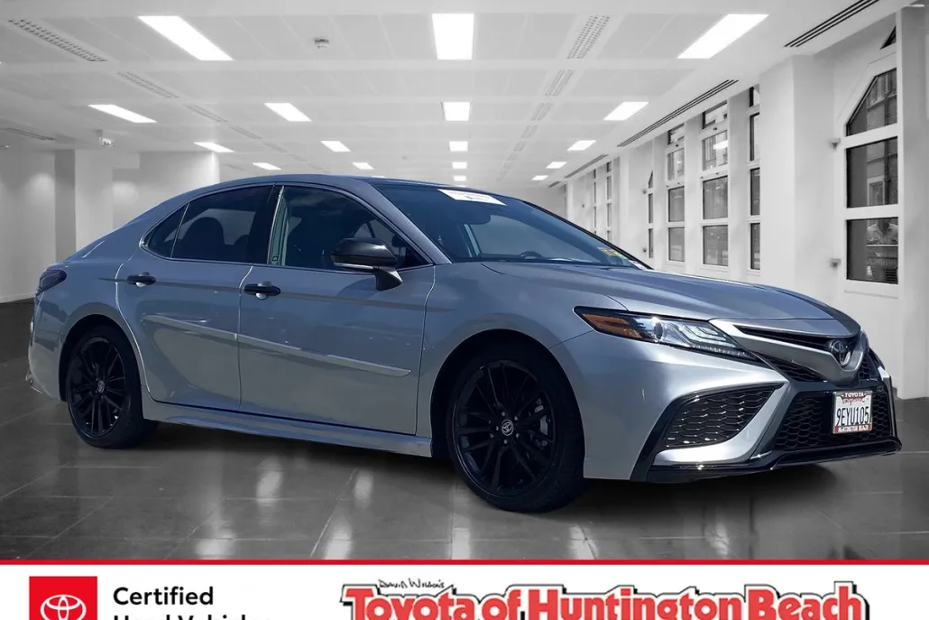 2023 Toyota Camry XSE V6 photo 1