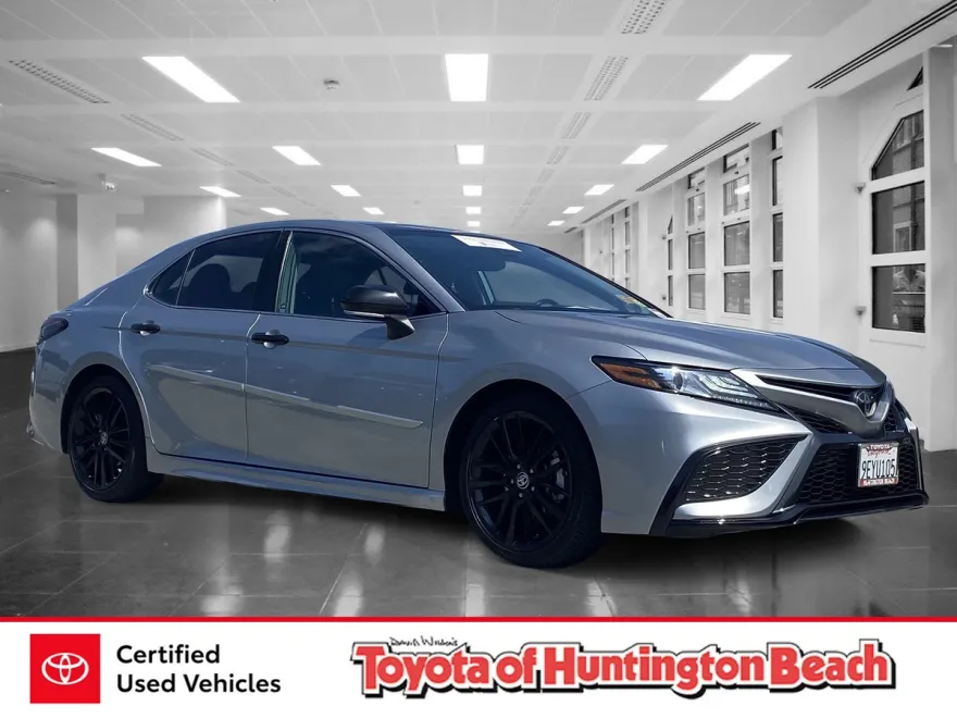 2023 Toyota Camry XSE V6 photo 1