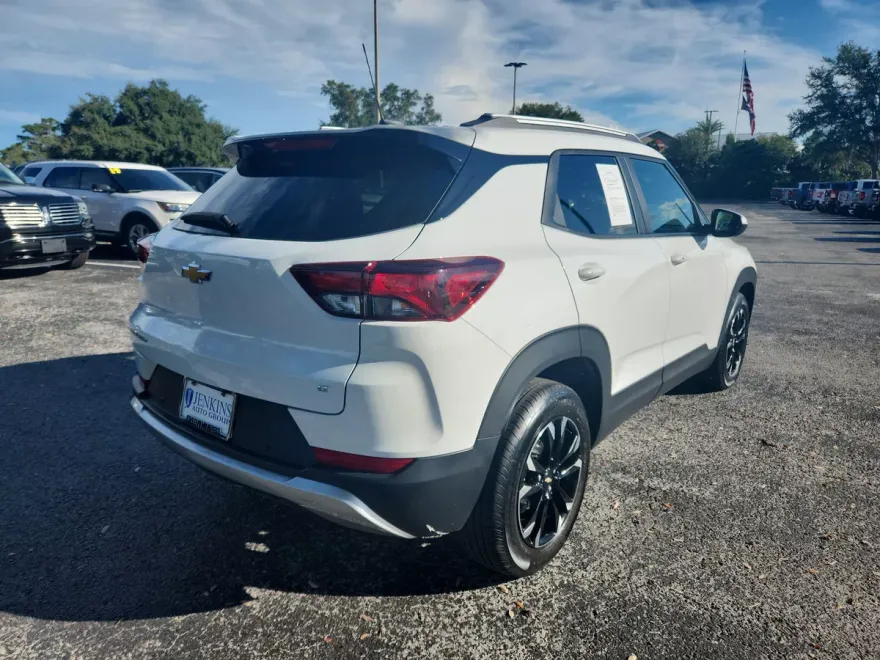 2022 Chevrolet Trailblazer LT photo 1