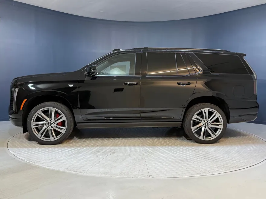 2025 Cadillac Escalade Sport photo 1