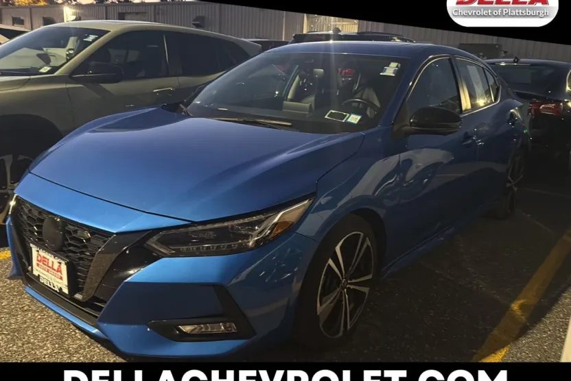 2021 Nissan Sentra SR photo 1