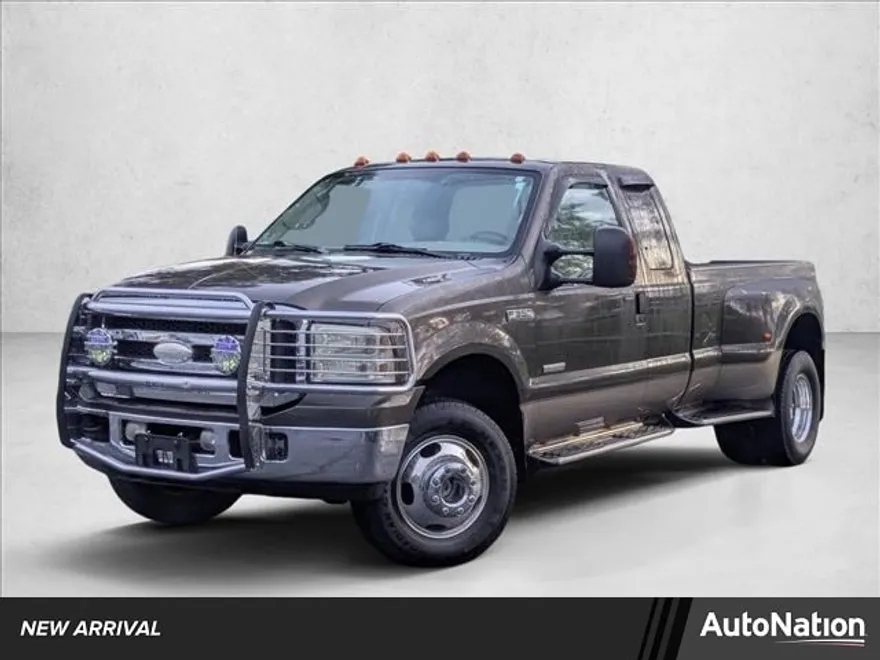2005 Ford F-350 Lariat photo 1