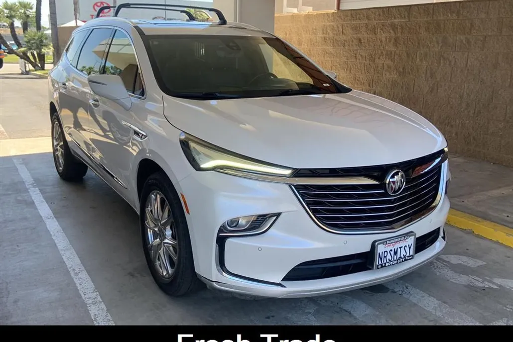 2023 Buick Enclave Premium photo 1