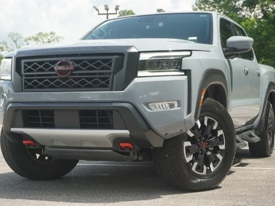 2022 Nissan Frontier PRO-4X photo 1