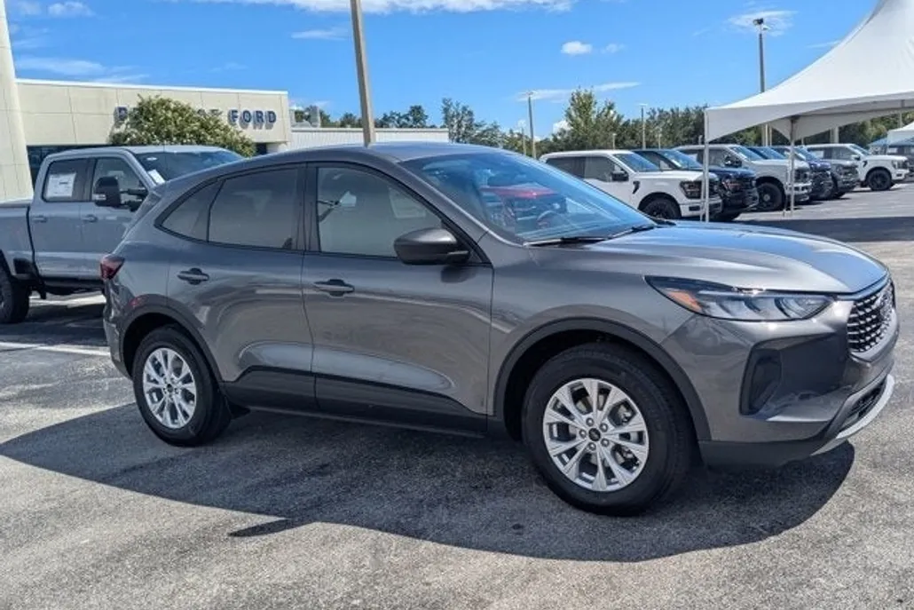 2025 Ford Escape Active photo 1