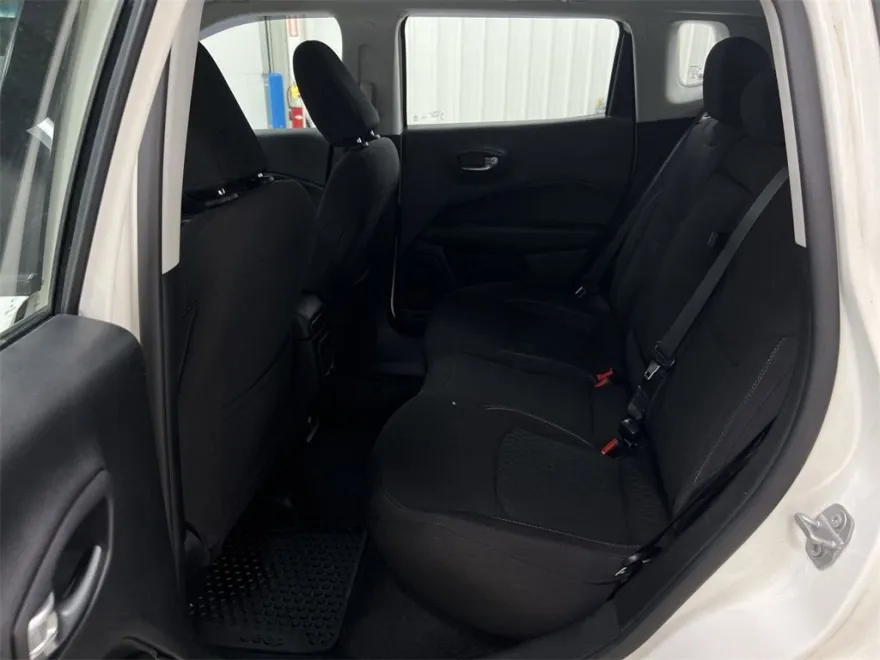 2020 Jeep Compass Sport photo 1