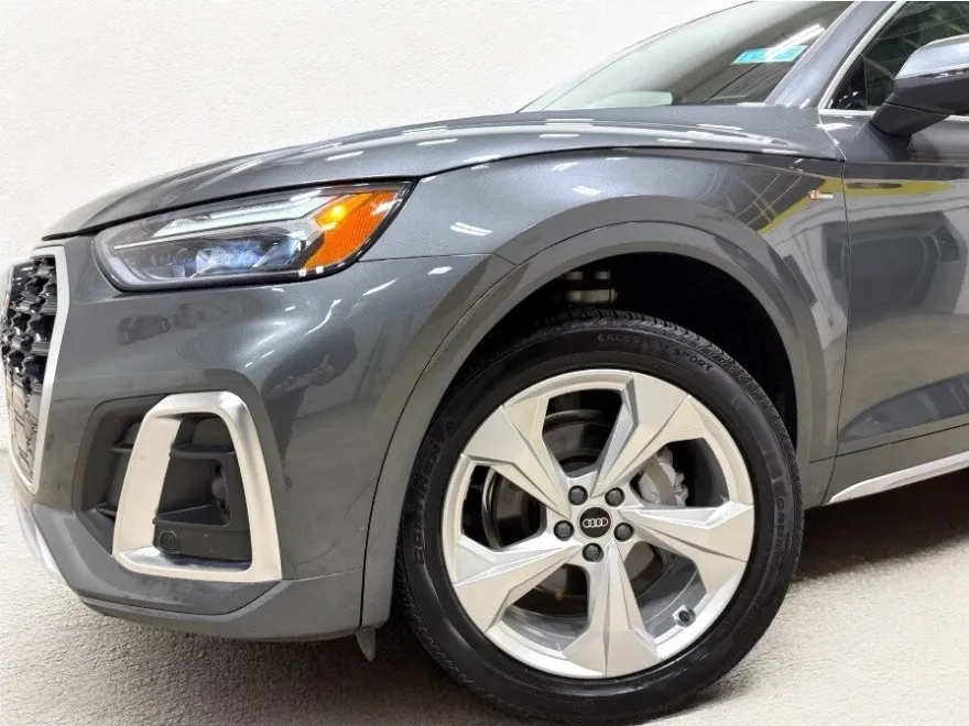 2022 Audi Q5 45 S line Premium photo 1