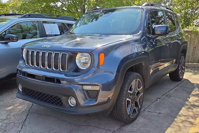 2020 Jeep Renegade Latitude photo 1