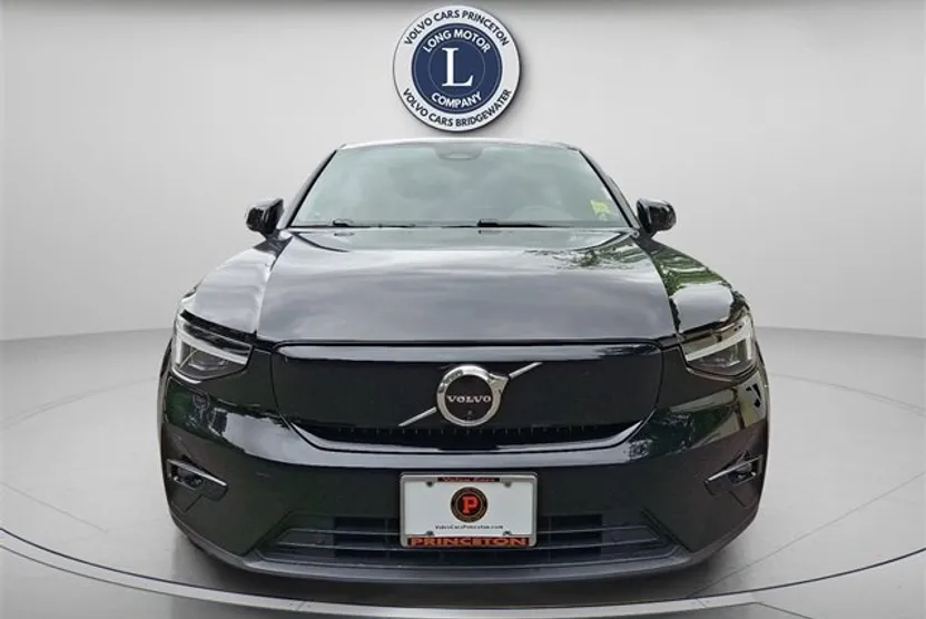 2023 Volvo C40 Recharge Ultimate photo 1