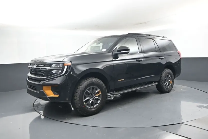 2025 Ford Expedition photo 1
