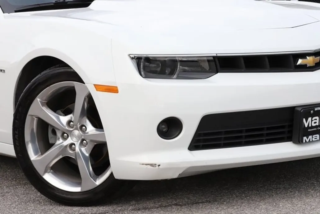 2015 Chevrolet Camaro 2LT photo 1