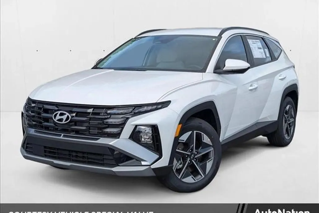 2025 Hyundai Tucson SEL Sport photo 1