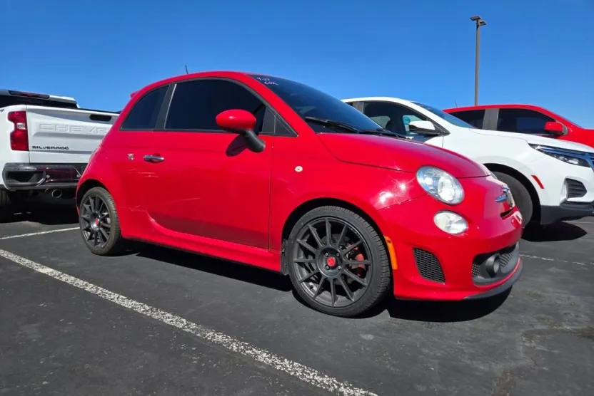 2016 Fiat 500 Abarth photo 1