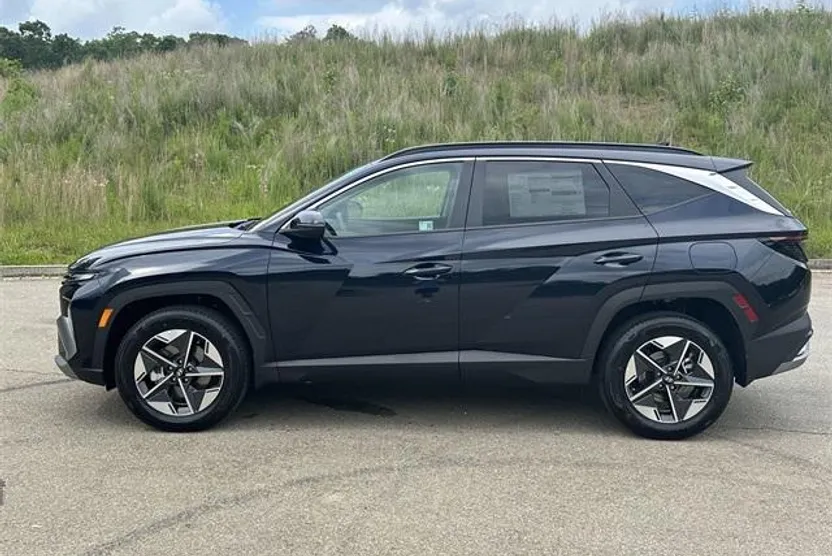 2025 Hyundai Tucson Hybrid SEL Convenience photo 1