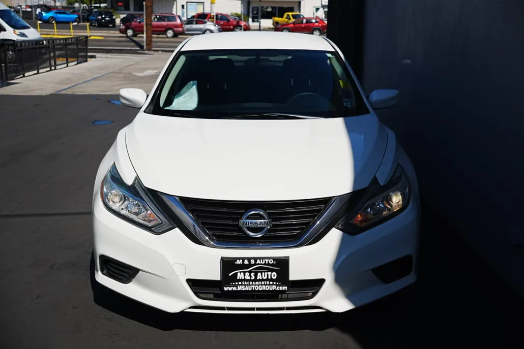 2018 Nissan Altima 2.5 S photo 1