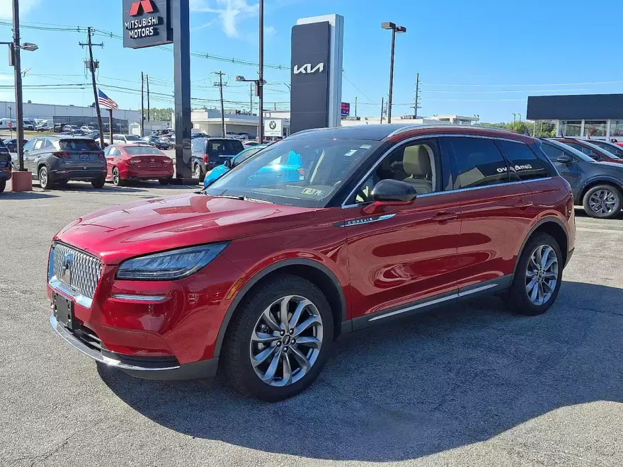 2021 Lincoln Corsair Standard photo 1
