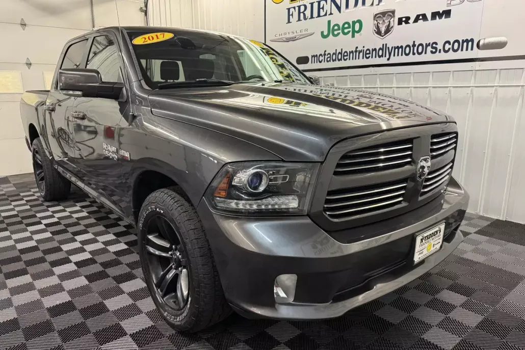 2017 Ram 1500 Sport photo 1