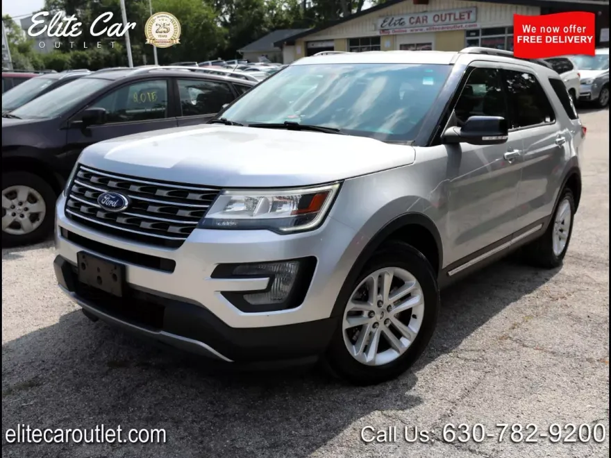 2016 Ford Explorer XLT photo 1