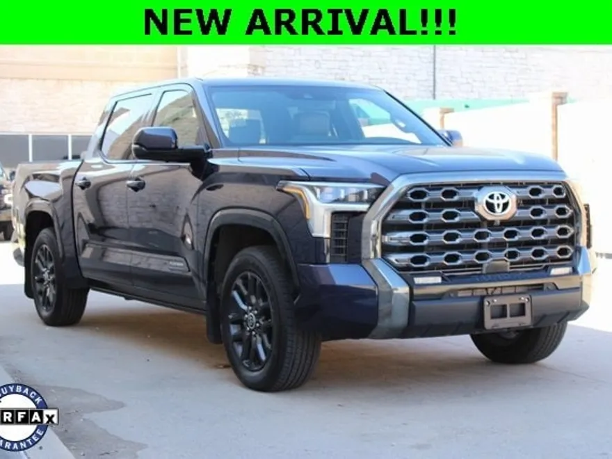 2023 Toyota Tundra Platinum photo 1