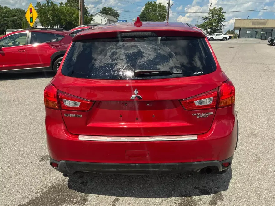 2017 Mitsubishi Outlander Sport ES photo 1