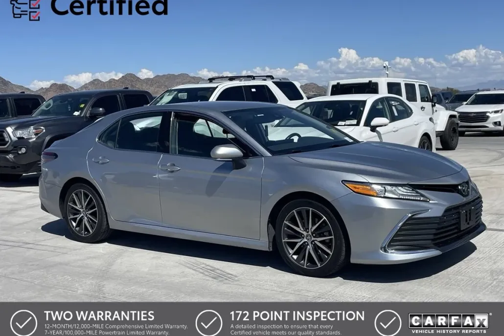 2023 Toyota Camry XLE photo 1